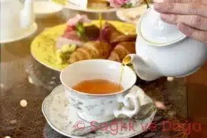 Bitkisel Çay Ne Zaman İçilir? Aç mı Tok mu Tüketilmeli?